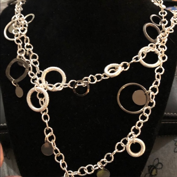 Dangling Oβs Necklace - Picture 1 of 6